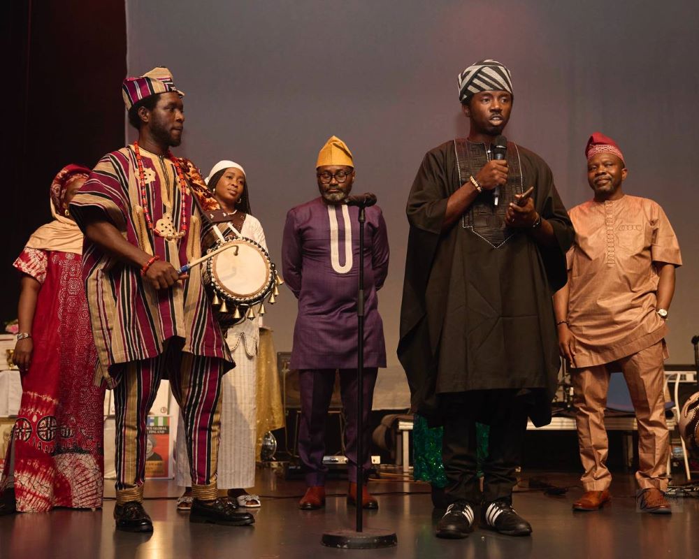 The Yori&uacute;ba Group presentation