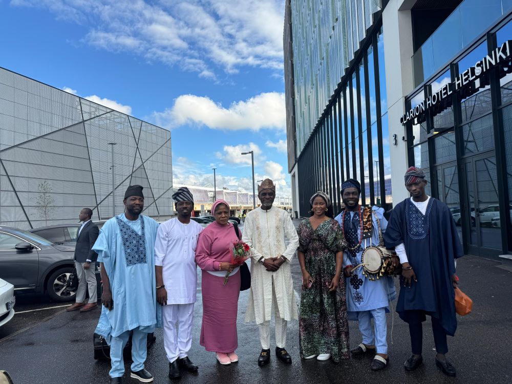 Welcoming Kabiyesi at the AIrport